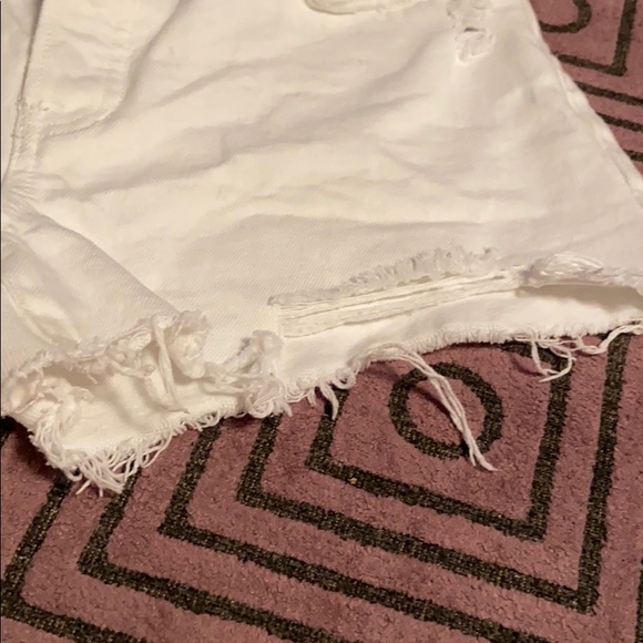Barely worn free people white jean shorts - Picture 4 of 6